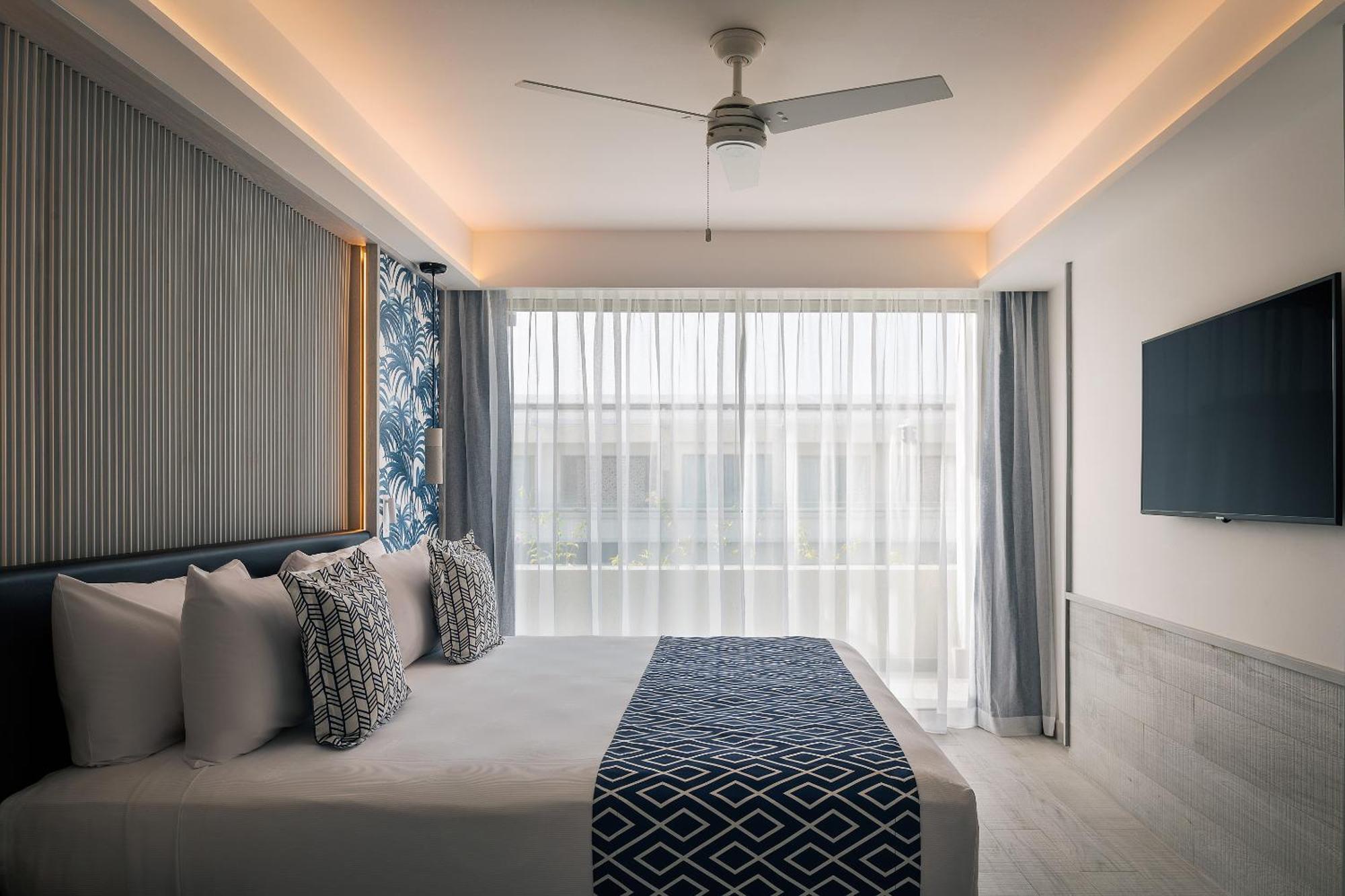 Catalonia Grand Costa Mujeres All Suites & Spa Канкун Номер фото Deluxe Room